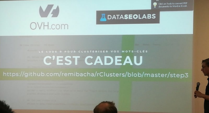 Cadeau de Rémi Bacha et Vincent Terrasi en conférence SEO 